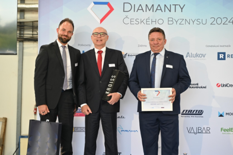 Diamanty II - zmenšený.png
